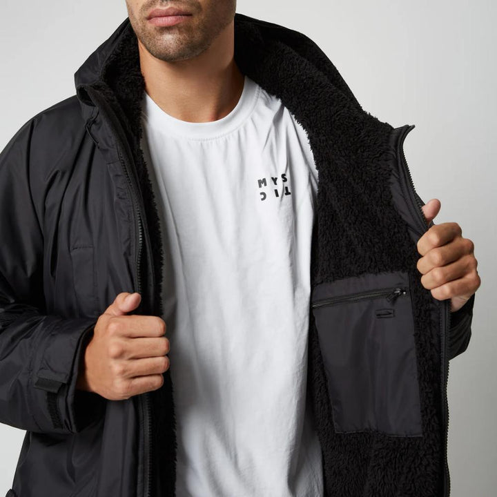 MYSTIC DTS EXPLORE PONCHO BLACK