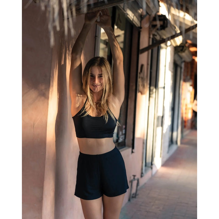 EIDON LISI SHORTS BLACK LICORICE