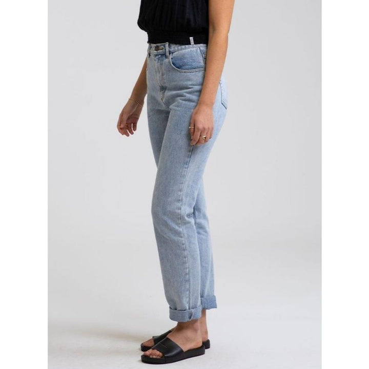 RHYTHM HI-RISE TAPERED JEAN LIGHT WASH