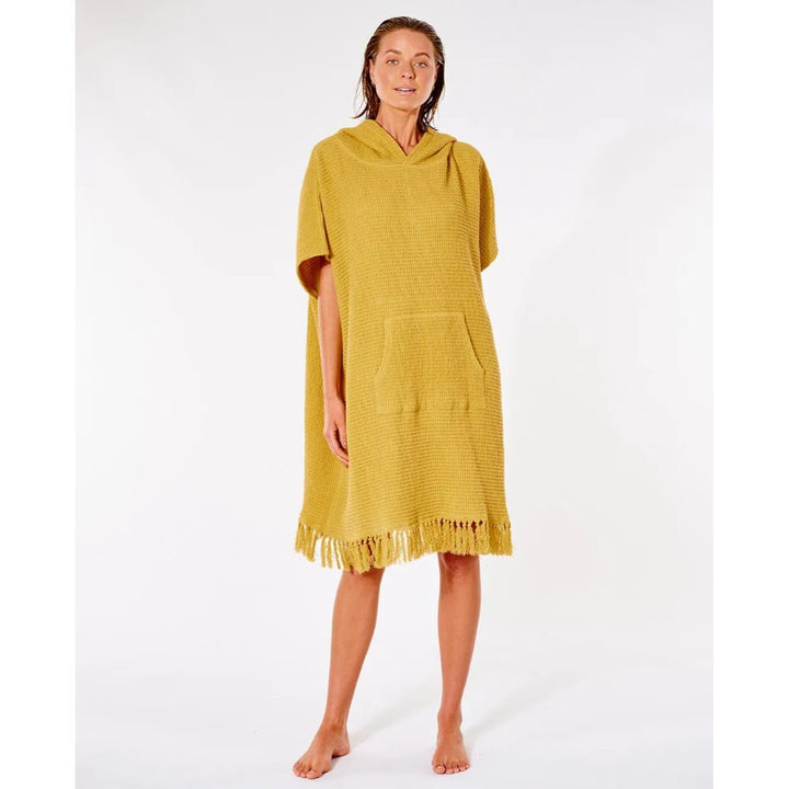 RIP CURL WOMEN'S STONEWASH HOODED TOWEL GOLD