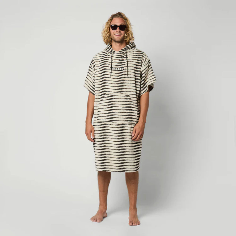MYSTIC JACQUARD PONCHO MARSHMALLOW