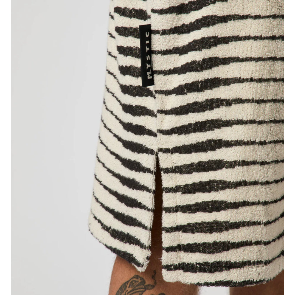 MYSTIC JACQUARD PONCHO MARSHMALLOW