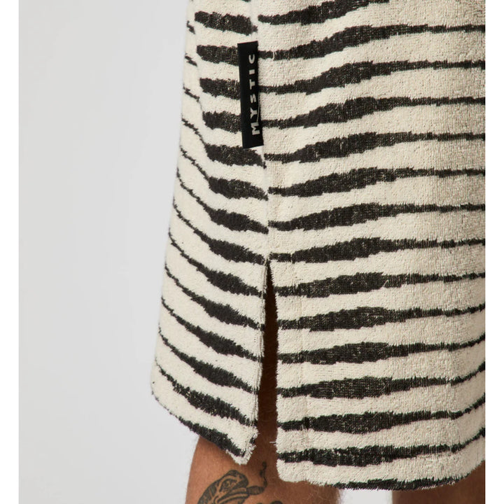 MYSTIC JACQUARD PONCHO MARSHMALLOW
