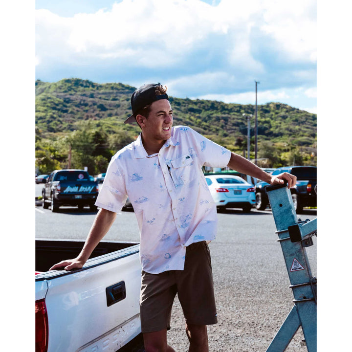 SALTY CREW HELMSMAN UV BUTTON UP OYSTER