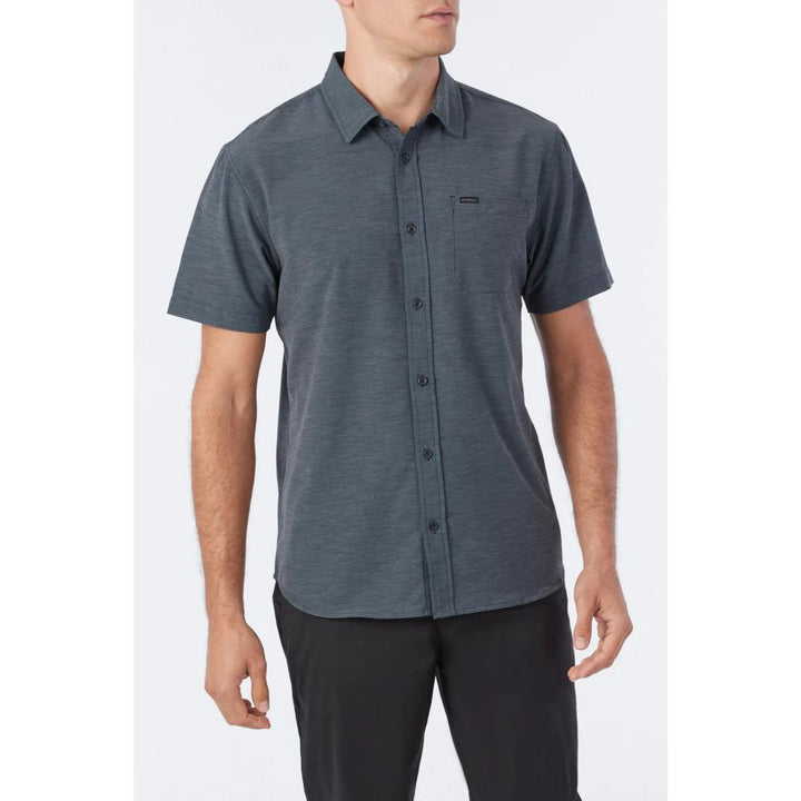 O'NEILL TRLVR UPF TRAVERSE SOLID STD SHIRT BLACK
