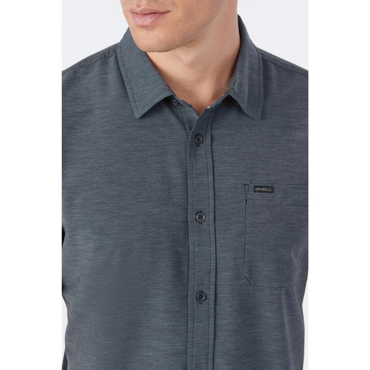 O'NEILL TRLVR UPF TRAVERSE SOLID STD SHIRT BLACK