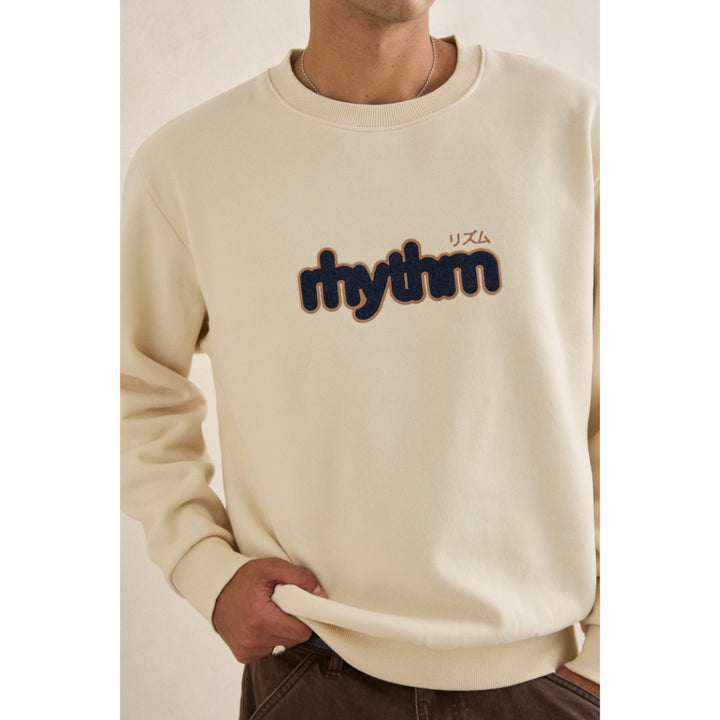 RHYTHM APPLIQUE FLEECE CREW NATURAL