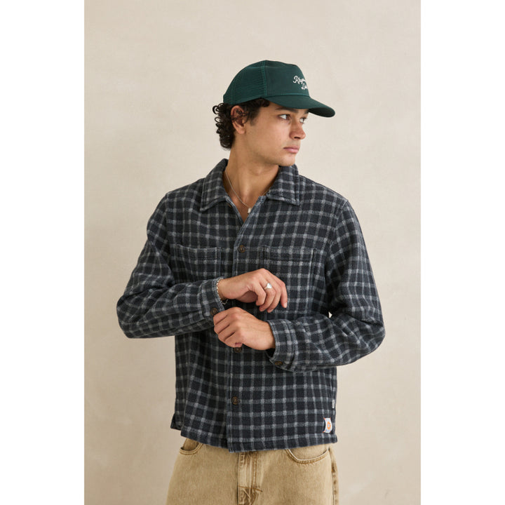RHYTHM SCRIPT TRUCKER CAP GREEN